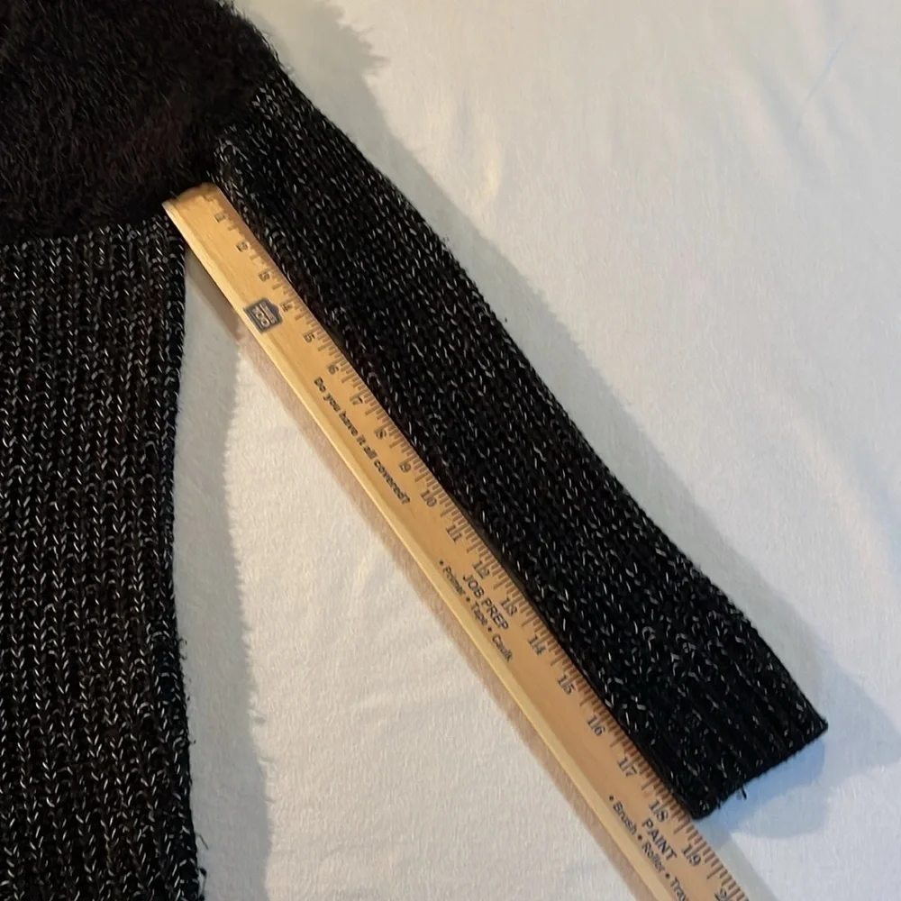 Context Lord & Taylor Fuzzy Sweater Pullover XS, Black & White, GC, - Picture 13 of 16